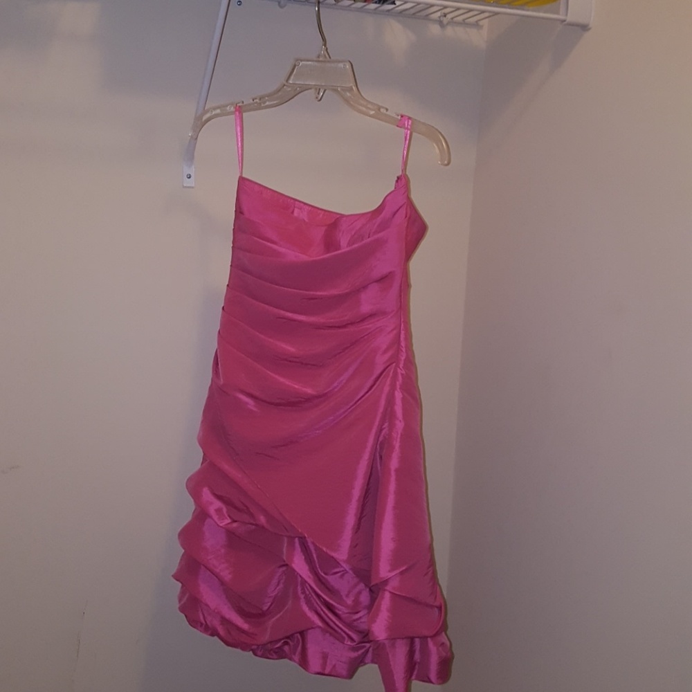 Dress - Picture 2 of 2